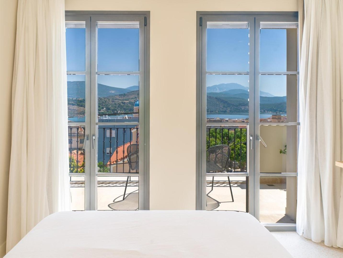 Argostoli Essence Suites Exterior photo